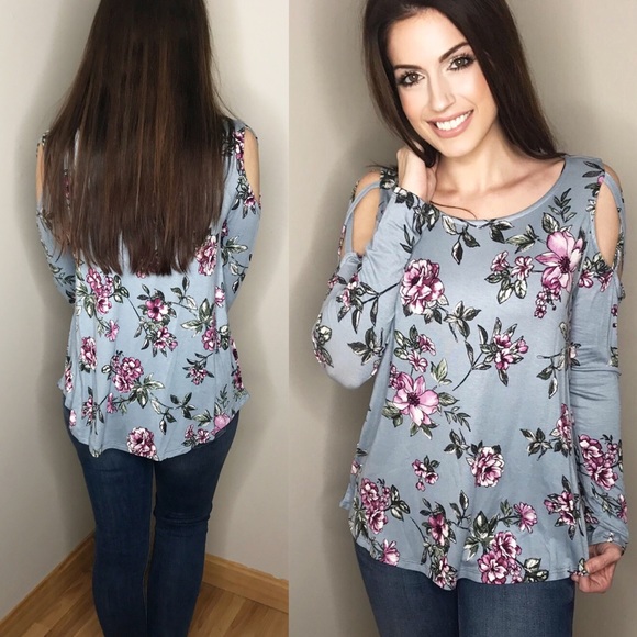Powder blue floral top - Picture 6 of 6